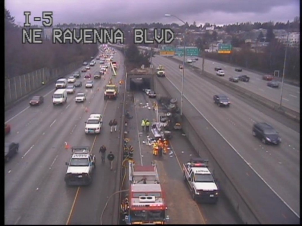 Semi overturns on I5, lands on NE Ravenna Blvd onramp (PHOTOS, UPDATES)